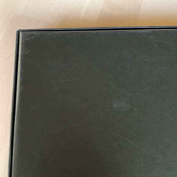 Gucci box with tissue and ribbon - Picture 3 of 7